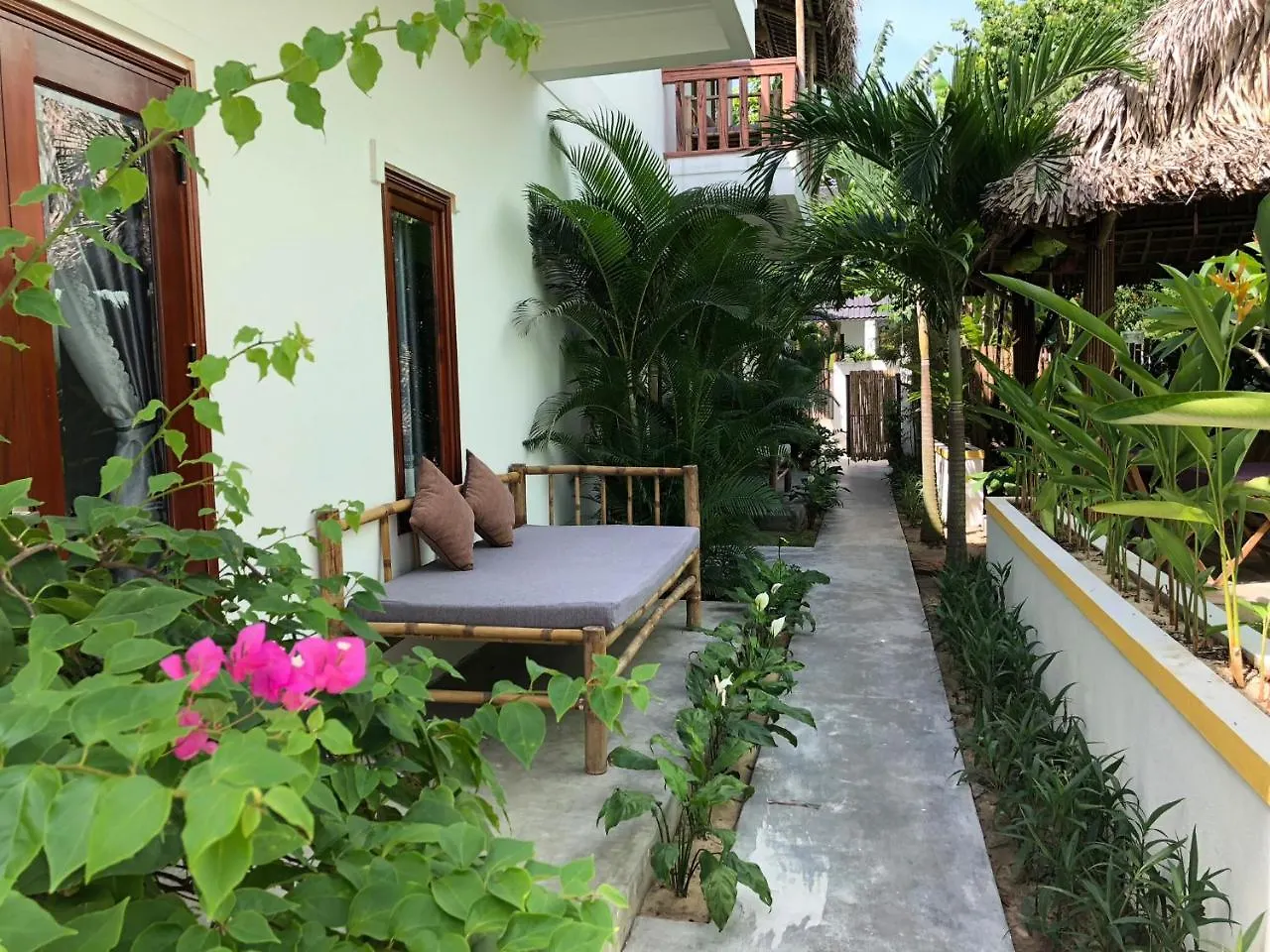 Alojamento de Acomodação e Pequeno-almoço The Beach Hoi An Homestay